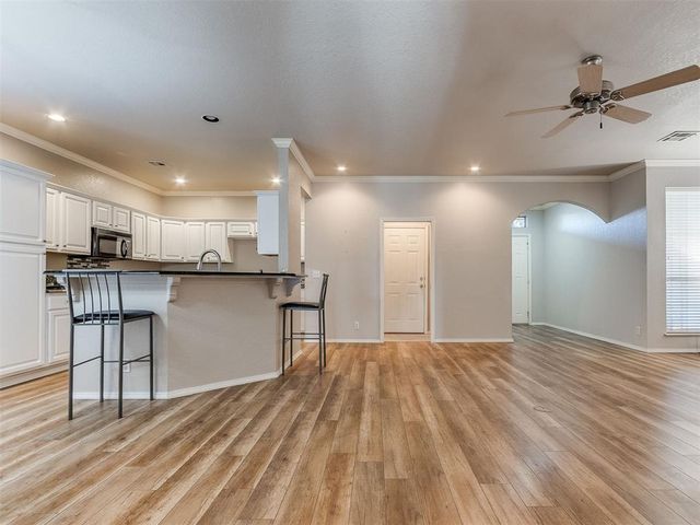 1812 NW 160th Place, Edmond, OK 73013