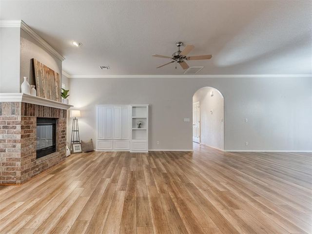 1812 NW 160th Place, Edmond, OK 73013