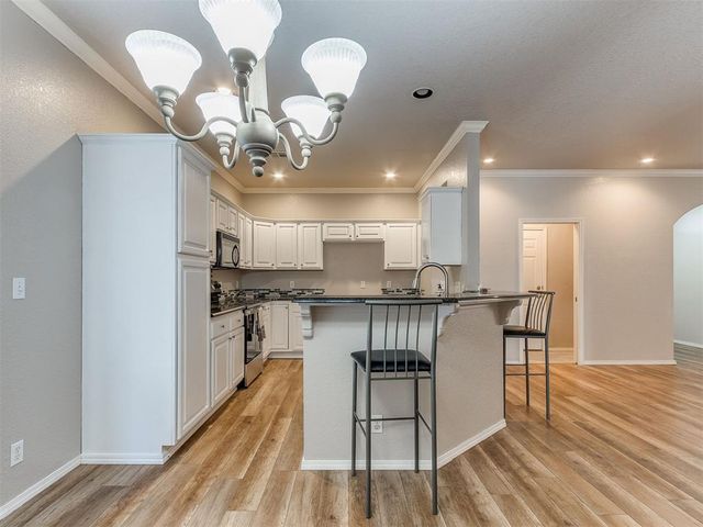 1812 NW 160th Place, Edmond, OK 73013