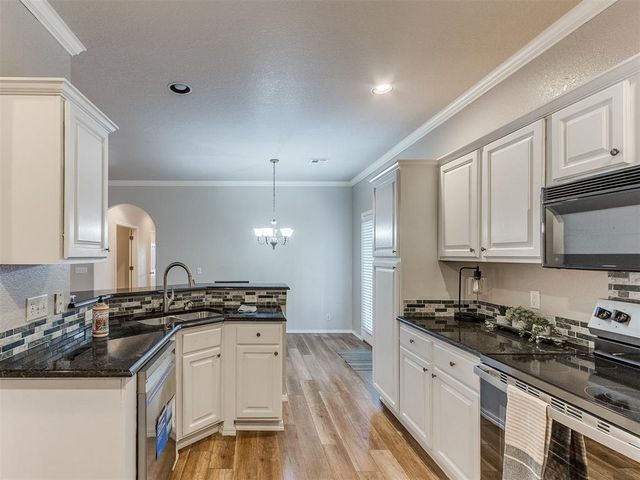 1812 NW 160th Place, Edmond, OK 73013