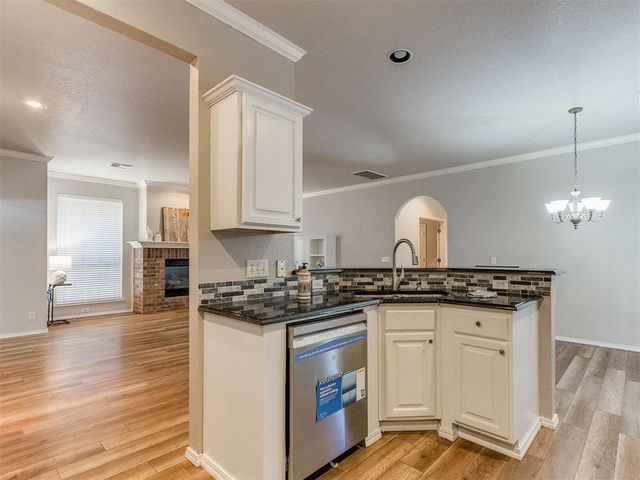 1812 NW 160th Place, Edmond, OK 73013