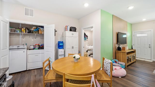 1620 Atway Loop, Burlington, NC 27215