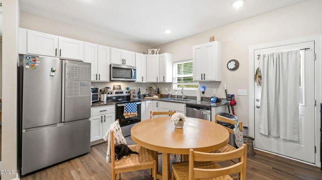 1620 Atway Loop, Burlington, NC 27215