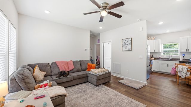 1620 Atway Loop, Burlington, NC 27215