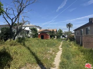 1433 W 96th Street, Los Angeles, CA 90047