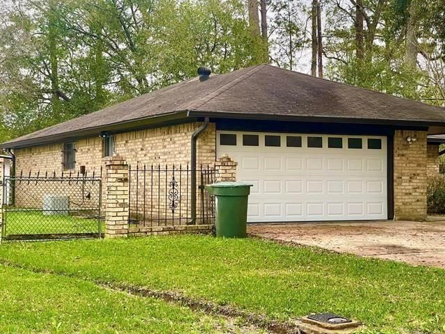 9530 Cumberland Drive, Beaumont, TX 77708