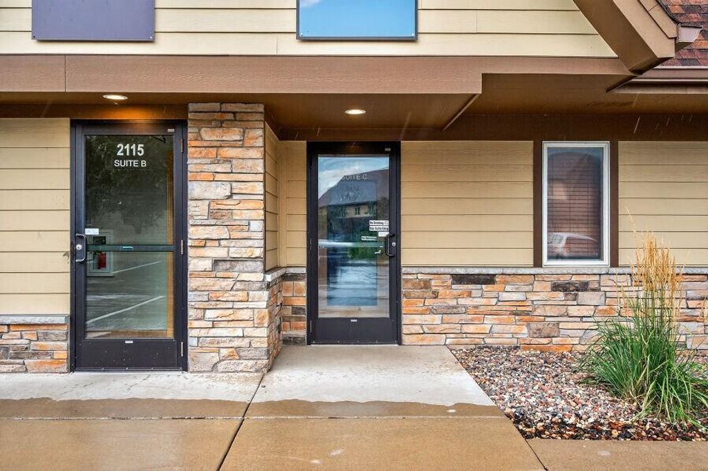 2115 County Road D E 200, Maplewood, MN 55109 — photo 3