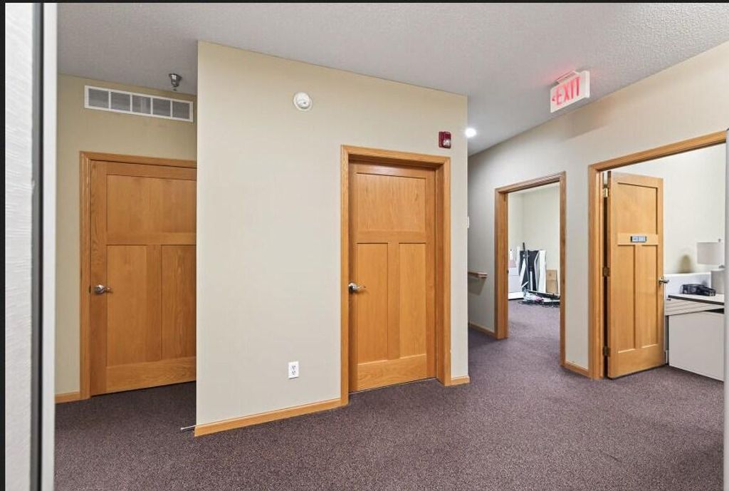2115 County Road D E 200, Maplewood, MN 55109 — photo 4