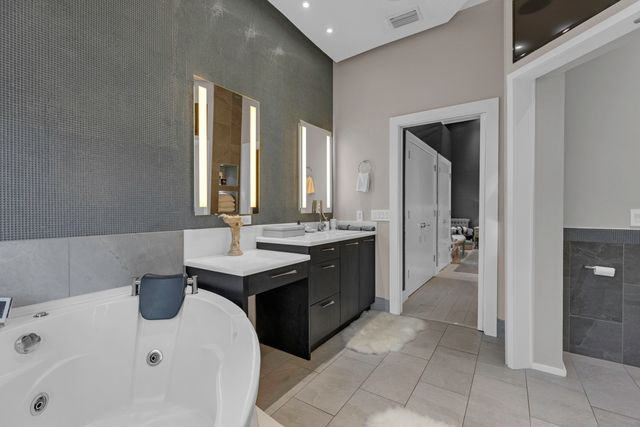 2550 NW 52ND Street, Boca Raton, FL 33496