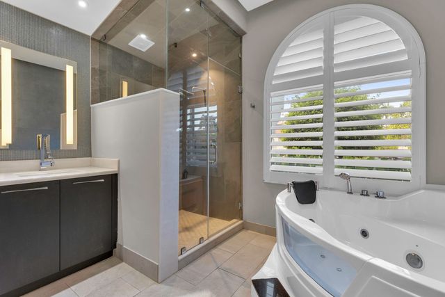 2550 NW 52ND Street, Boca Raton, FL 33496
