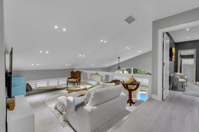 2550 NW 52ND Street, Boca Raton, FL 33496