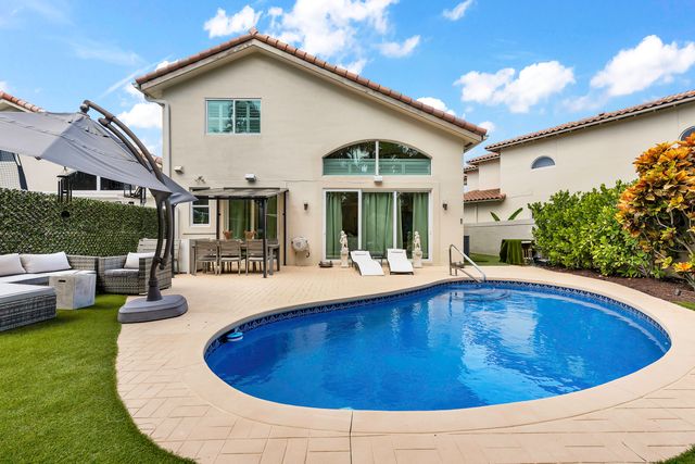 2550 NW 52ND Street, Boca Raton, FL 33496