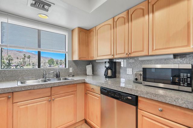 45780 Ocotillo Drive, Palm Desert, CA 92260
