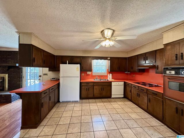 41 ARMSTRONG LOOP, Hayden, AL 35079