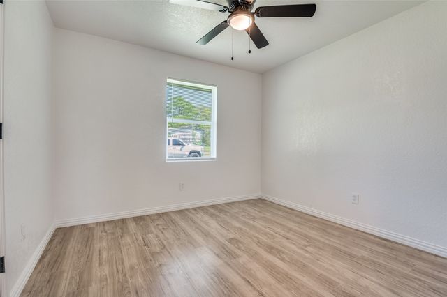 4625 Kyle Drive, Balch Springs, TX 75180