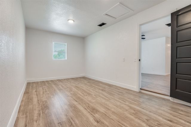 4625 Kyle Drive, Balch Springs, TX 75180