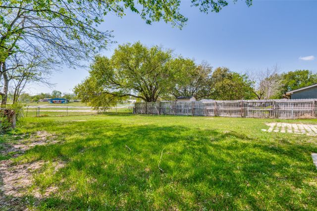 4625 Kyle Drive, Balch Springs, TX 75180
