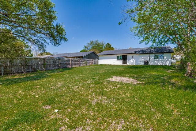 4625 Kyle Drive, Balch Springs, TX 75180