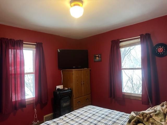 6912 60th Avenue N, Crystal, MN 55428