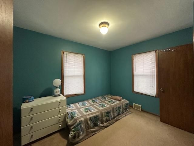 6912 60th Avenue N, Crystal, MN 55428