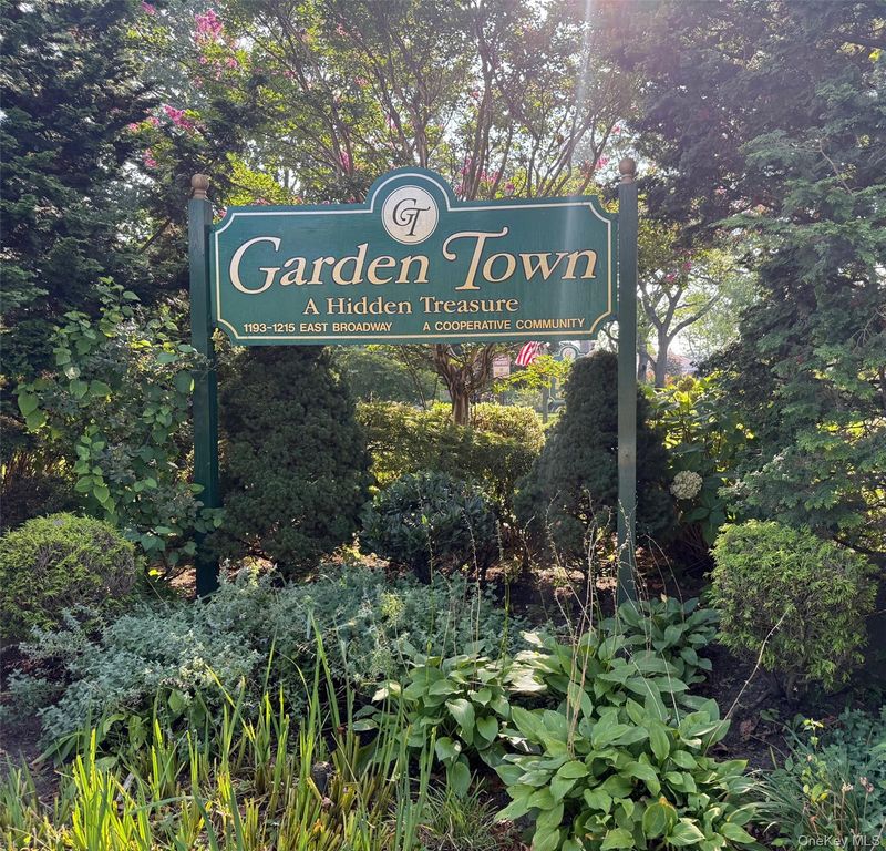 1211 E Broadway C-24, Hewlett, NY 11557