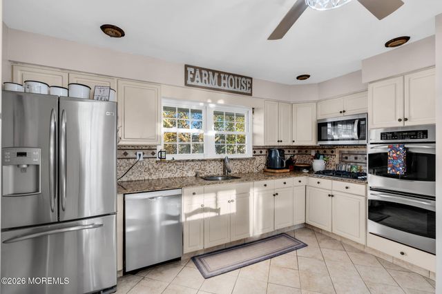 26 Tralee Road, Hazlet, NJ 07730