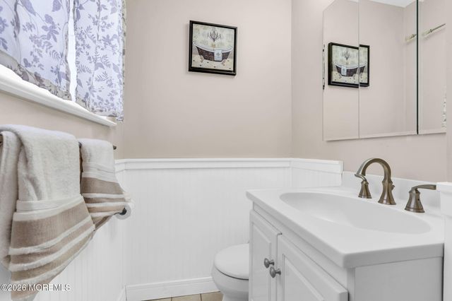 26 Tralee Road, Hazlet, NJ 07730