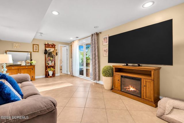 26 Tralee Road, Hazlet, NJ 07730