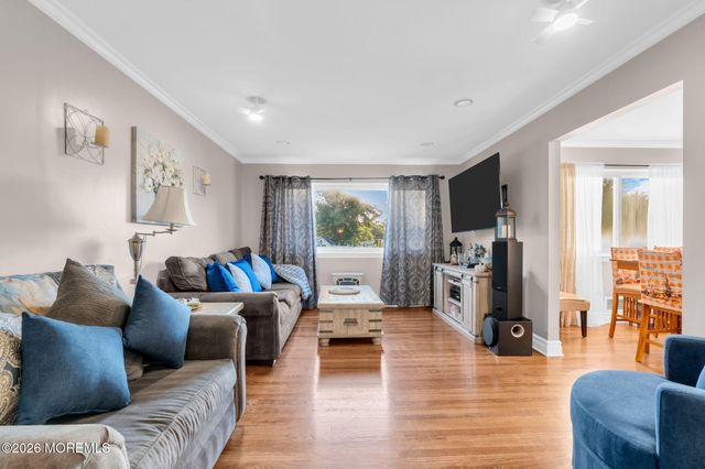26 Tralee Road, Hazlet, NJ 07730