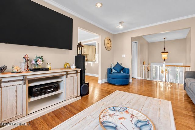 26 Tralee Road, Hazlet, NJ 07730