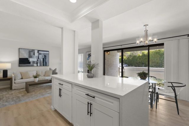524 Via De La Valle H, Solana Beach, CA 92075