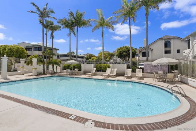 524 Via De La Valle H, Solana Beach, CA 92075