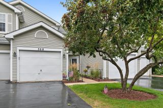 368 Maidstone Court 368, Schaumburg, IL 60194