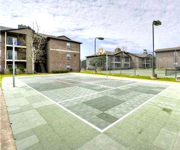 12166 Metric BLVD 2006, Austin, TX 78758