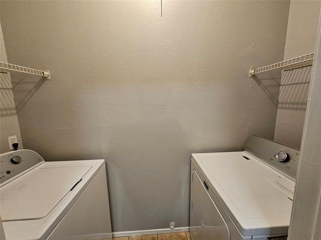 12166 Metric BLVD 2006, Austin, TX 78758