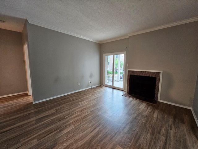 12166 Metric BLVD 2006, Austin, TX 78758