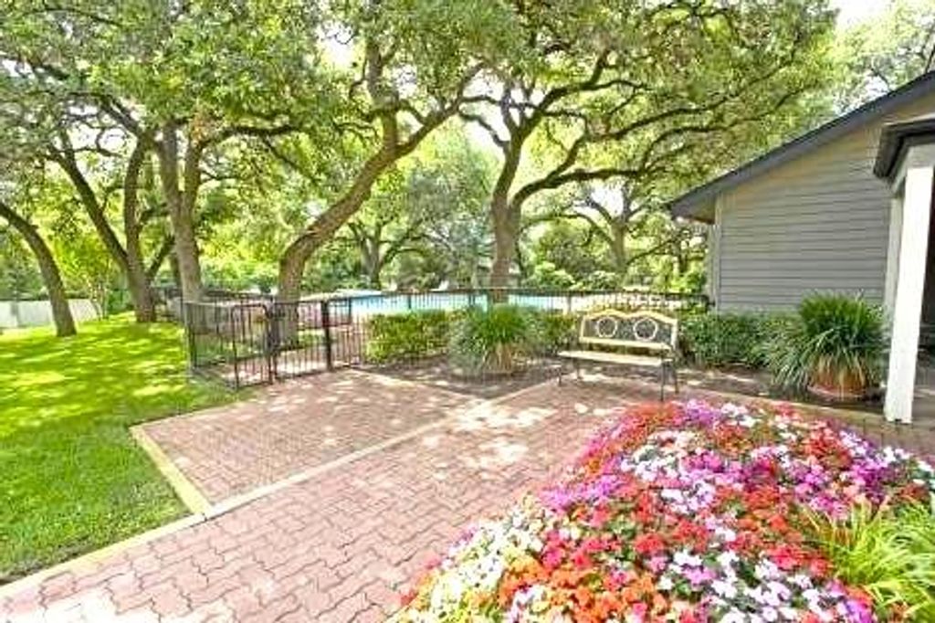 12166 Metric BLVD 2006, Austin, TX 78758