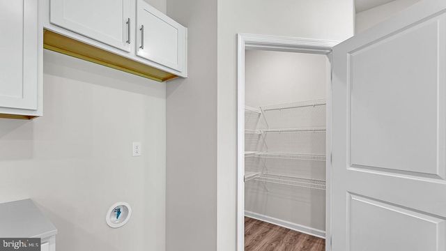 5 DAHLIA CT, Bayville, NJ 08721