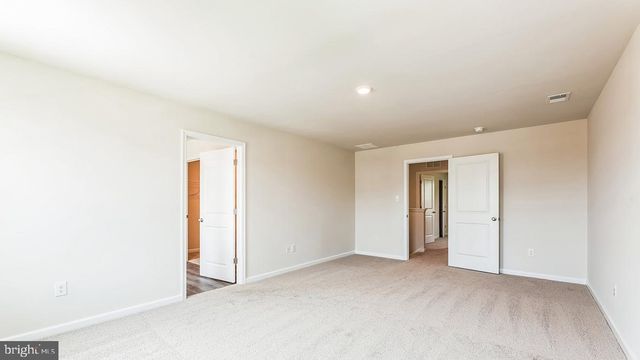 5 DAHLIA CT, Bayville, NJ 08721