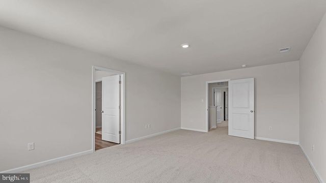 5 DAHLIA CT, Bayville, NJ 08721