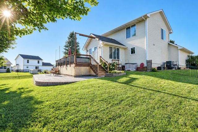 401 NW 10th Circle, Grimes, IA 50111