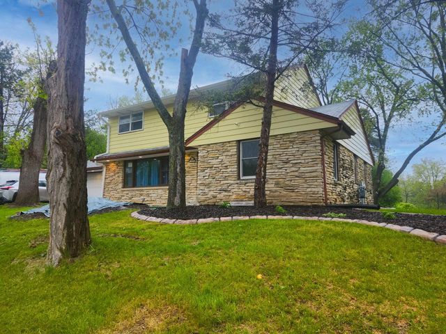 N76W14092 Appleton AVENUE, Menomonee Falls, WI 53051