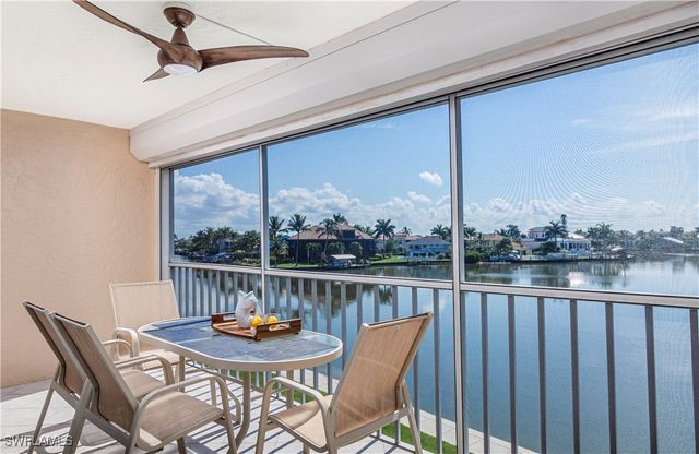 10682 Gulf Shore DR C-204, Naples, FL 34108