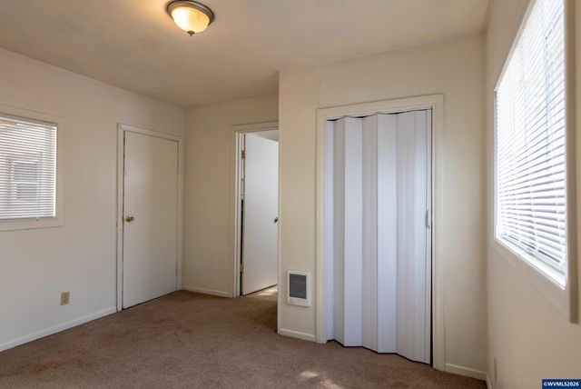 270 Gwinn St W, Monmouth, OR 97361
