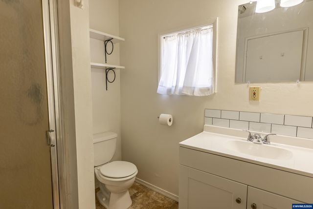 270 Gwinn St W, Monmouth, OR 97361