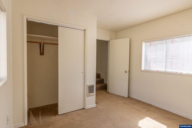 270 Gwinn St W, Monmouth, OR 97361