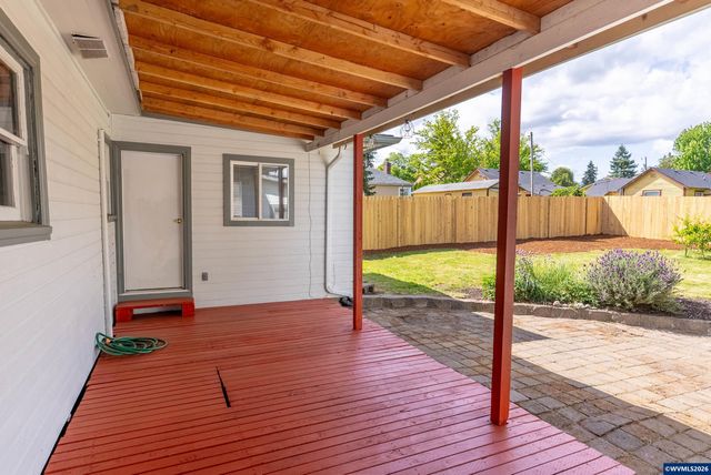 270 Gwinn St W, Monmouth, OR 97361
