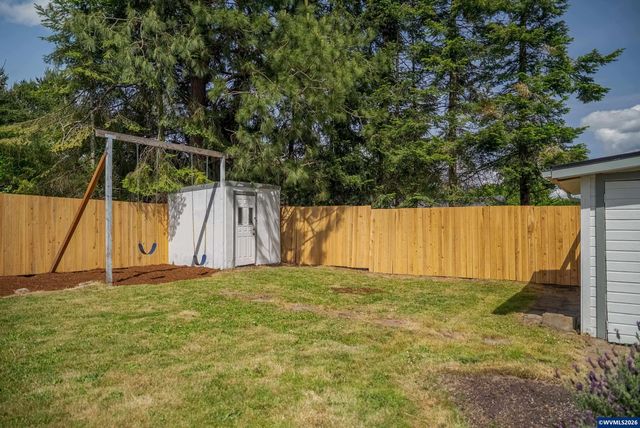270 Gwinn St W, Monmouth, OR 97361