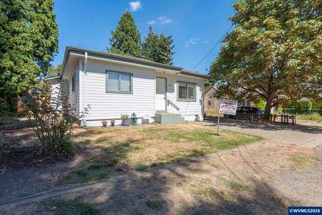 270 Gwinn St W, Monmouth, OR 97361