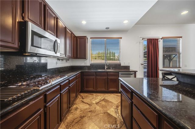 40949 Knoll Drive, Palmdale, CA 93551